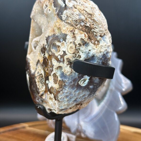Agate Geode Sugar Druzy Raw Specimen on Stand Crystal 576g Natural Earth Stateme - Picture 2 of 8